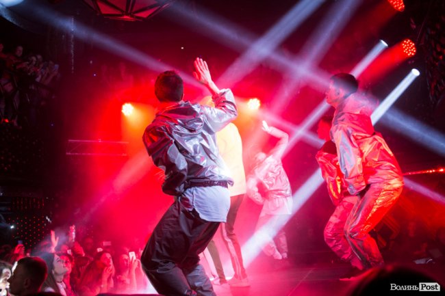 У луцькій «Опері» відгримів концерт Макса Барських. ФОТОРЕПОРТАЖ