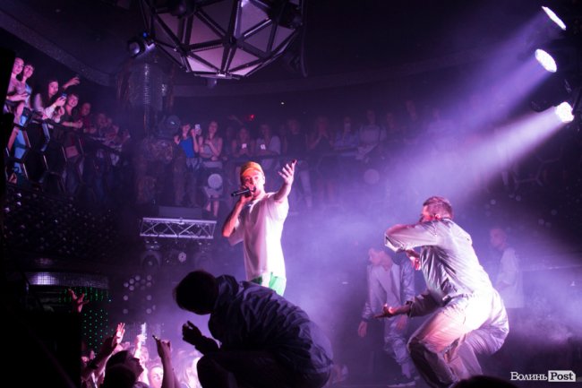 У луцькій «Опері» відгримів концерт Макса Барських. ФОТОРЕПОРТАЖ