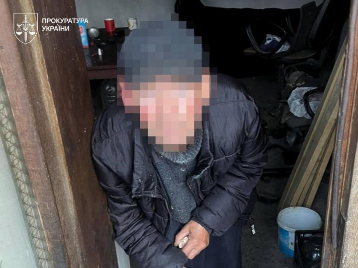 На Львівщині підприємець 23 роки тримав однокласника у «трудовому рабстві»