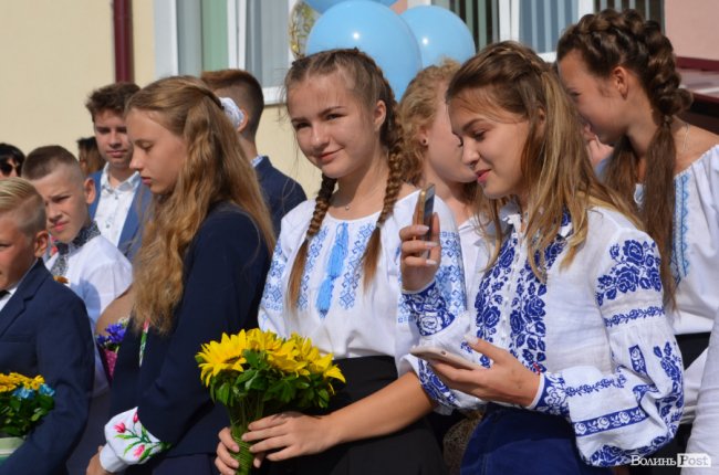 Під гаслом «Вперше»: луцька школа №27 відкрила свої двері. ФОТОРЕПОРТАЖ