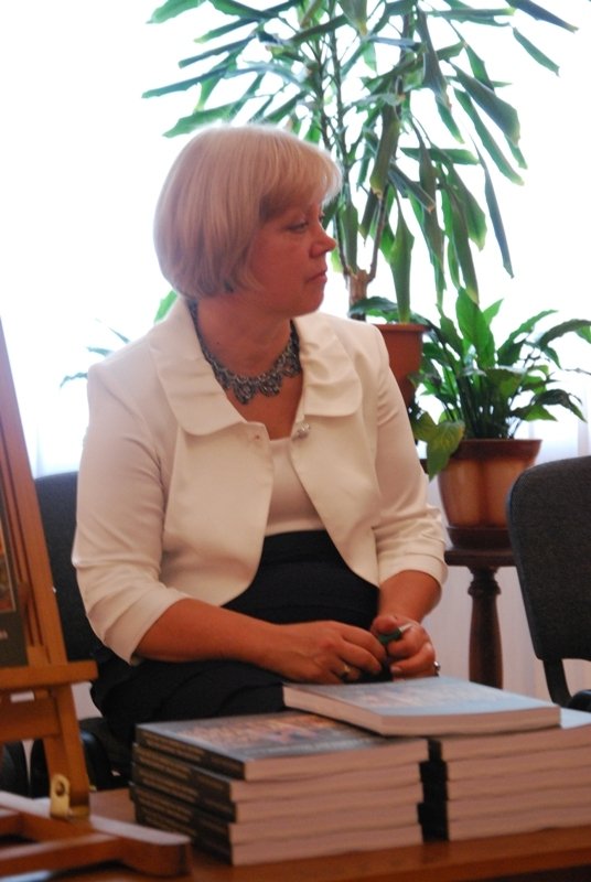 У Луцьку презентували унікальну книгу. ФОТО