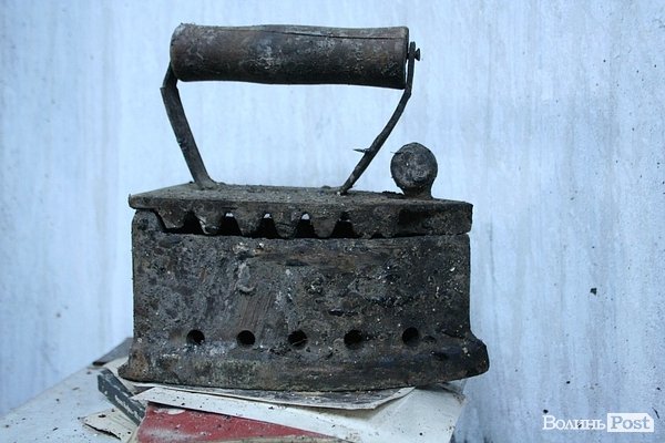 У центрі Луцька згоріла унікальна колекція книг. Власник підозрює підпал. ФОТО