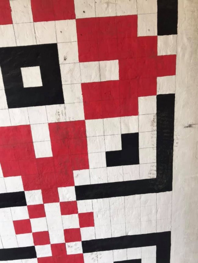 Вандали понищили унікальну зупинку на в'їзді до Ківерців. ФОТО