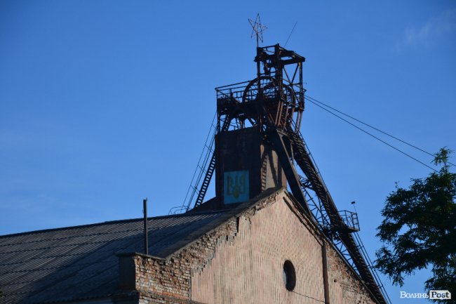 Нововолинськ: Працівники шахти бунтують проти звільнення керівника