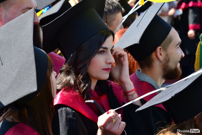 Більше тисячі першокурсників посвятили у студенти СНУ. ФОТО