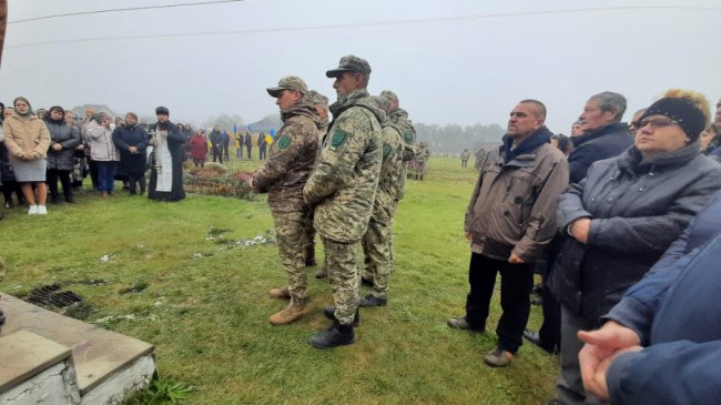 На Волині провели в останню путь Героя Миколу Харківця