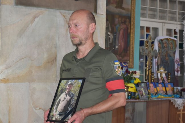 «Воював, щоб наші діти могли вчитися, а Україна – процвітати»: на Волині попрощалися з Героєм Петром Назарчуком