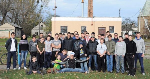 «Street Workout» в Ківерцях: віджимання на брусах. ФОТО