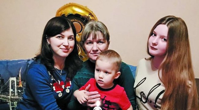 Потрійне щастя: дві дочки та невістка волинянки народили в один день