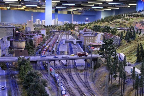 Судячи з усього - залізниці - це особлива пристрасть багатьох німців