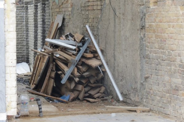 У Луцьку знесли ломбард. ФОТО