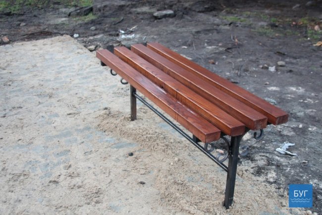 У центрі волинського міста встановили монумент з 10-ма заповідями. ФОТО