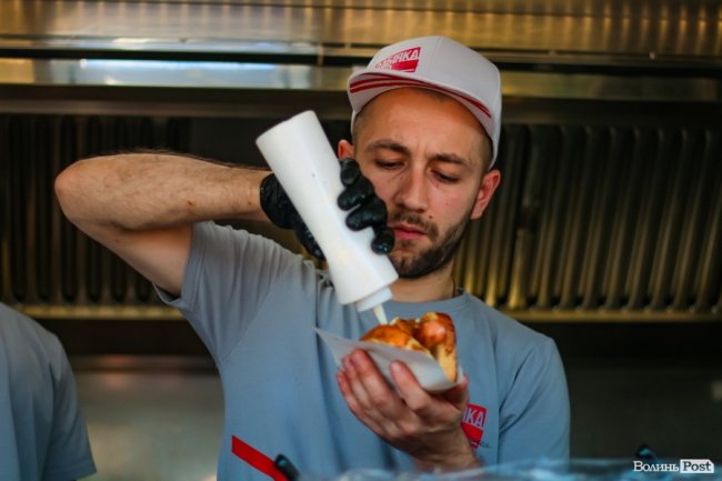 «Шикидим», лірика і вибуховий «O.Torvald»: перший день «Бандерштату». ФОТО