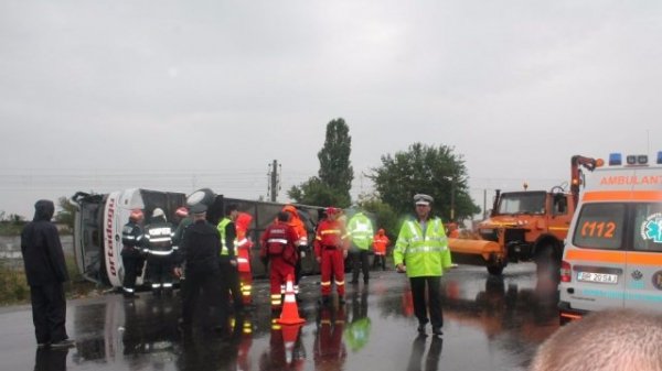 У Румунії чергова ДТП за участю туристичного автобуса з українцями. ФОТО
