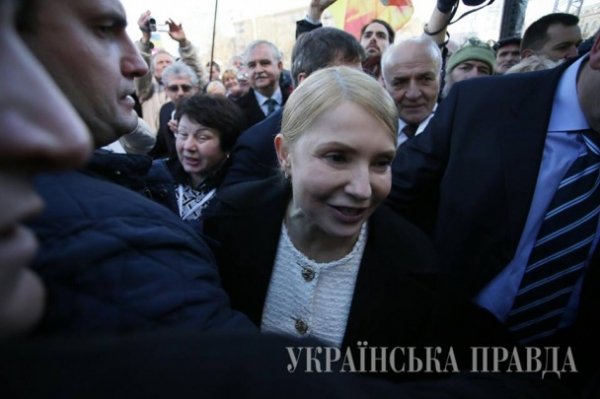 З’їзд «Батьківщини»: Саакашвілі, бабусі та «висока» Тимошенко. ФОТО