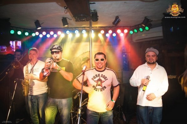 Фото концерту «Гуцул Каліпсо» в Луцьку