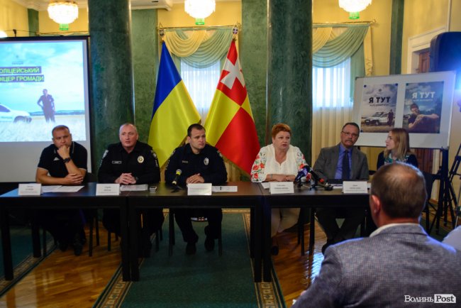 Контроль і попередження: як на Волині запустили проект «Поліцейський офіцер громади». ФОТО