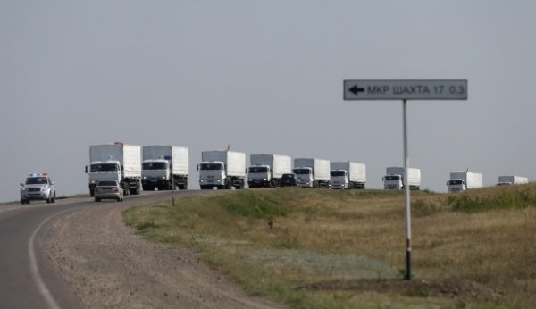 «Гуманітарний конвой»  може простояти під Україною до 17 серпня, - ЗМІ. ФОТО