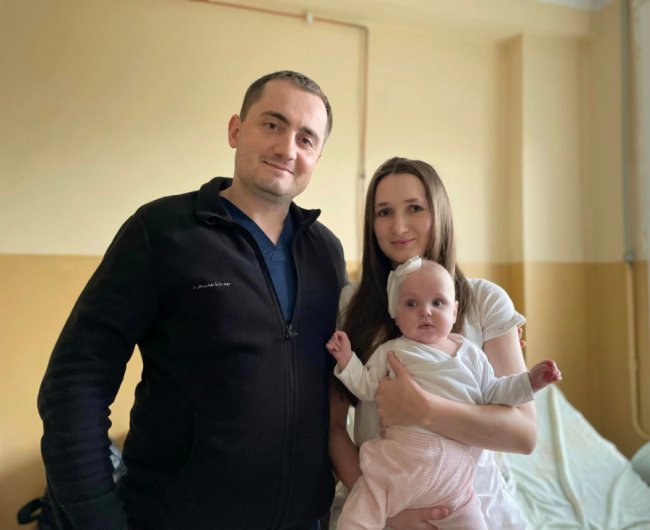 Львівські нейрохірурги прооперували 8-місячну дівчинку з Волині з важкою формою епілепсії