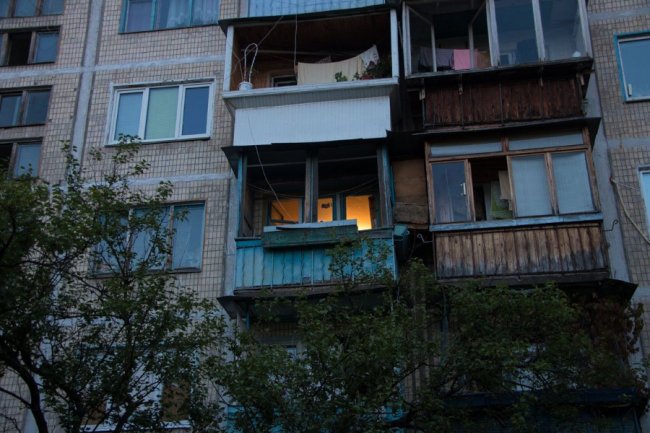 Лежав близько двох тижнів: у захаращеній квартирі виявили тіло чоловіка