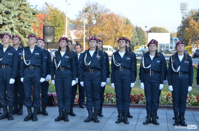 Майбутні правоохоронці: у Луцьку посвятили в ліцеїсти 75 юнаків та дівчат. ФОТО