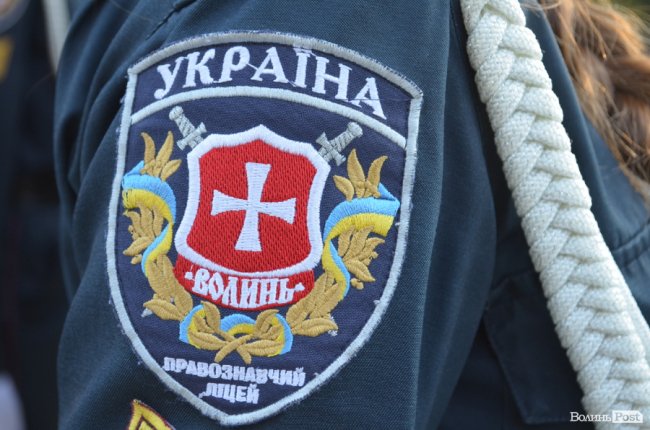 Майбутні правоохоронці: у Луцьку посвятили в ліцеїсти 75 юнаків та дівчат. ФОТО