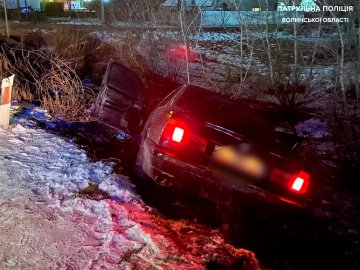 На Волині п`яний водій з`їхав  у кювет. ФОТО