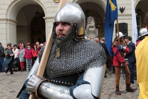 Парад з нагоди 760-річчя Львова. ФОТО. ВІДЕО