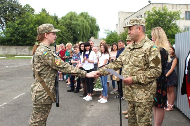 Курсанти військової кафедри луцького  вишу присягнули на вірність Україні. ФОТО