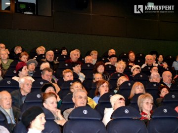 У Луцьку стартував «Доступний кінотеатр для пенсіонерів». ФОТО