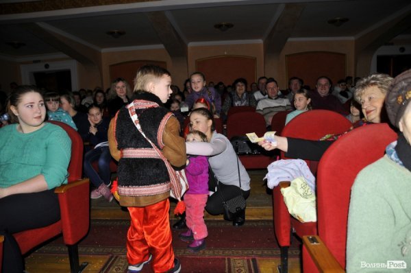 Фото з фестивалю вертепів у Луцьку