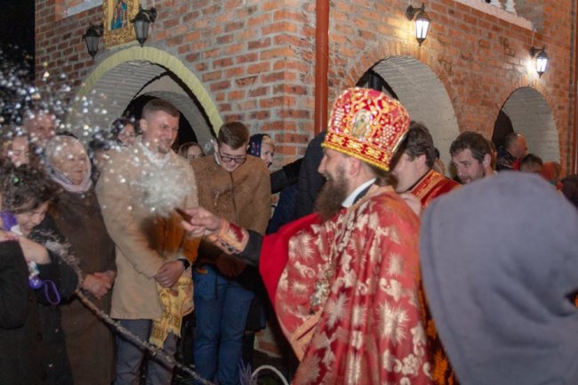 Пасхальне богослужіння у храмі в Жидичині. ФОТО