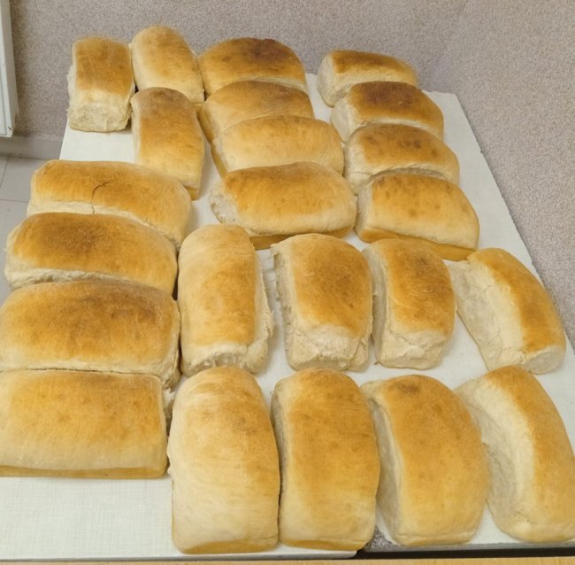 У селі на Волині волонтери випікають хліб для воїнів