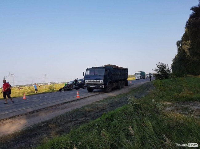 На трасі «Луцьк-Рівне» - моторошна аварія. ФОТО