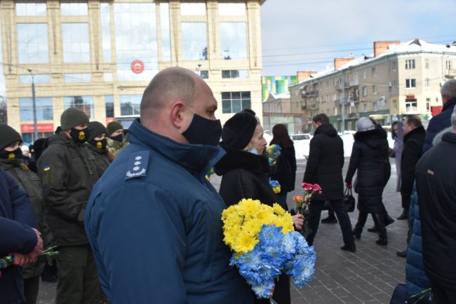У Луцьку вшанували пам'ять загиблих у боях за Дебальцеве. ФОТО