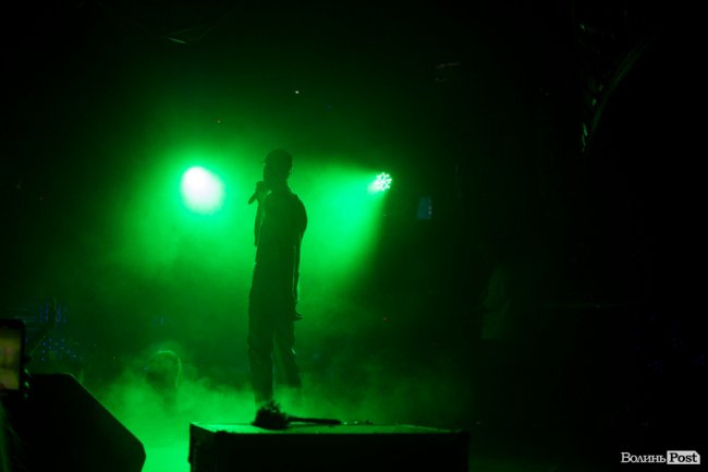 У луцькій «Опері» відгримів концерт Макса Барських. ФОТОРЕПОРТАЖ