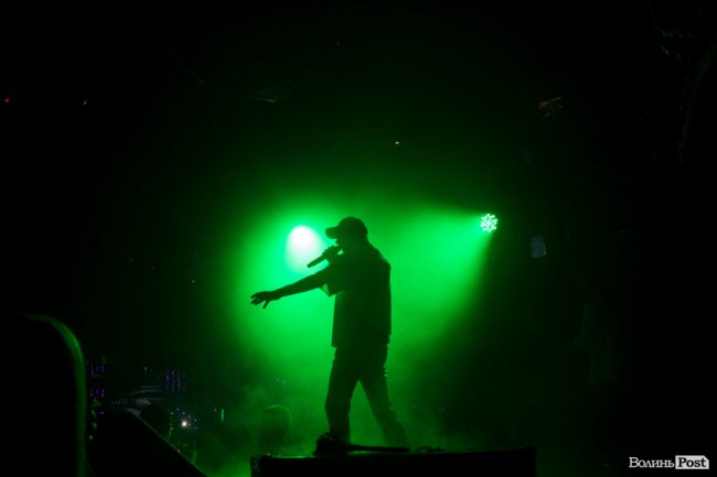 У луцькій «Опері» відгримів концерт Макса Барських. ФОТОРЕПОРТАЖ