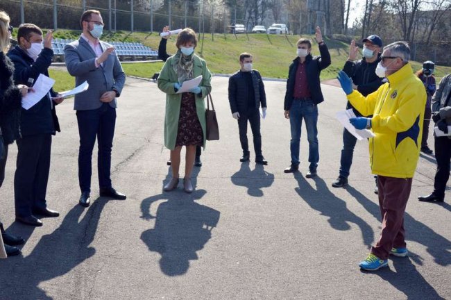 З луцьких медиків беруть гроші за проїзд до роботи: депутат пропонує втрутитися    