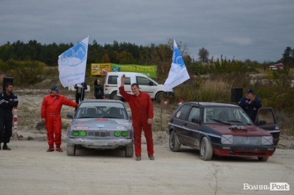 Під Луцьком змагалися автогонщики. ФОТО