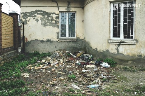 Луцьк неохайний: як після Великодня загидили місто