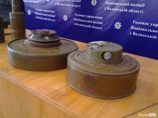Колекція вибухівки волинських правоохоронців. ФОТО