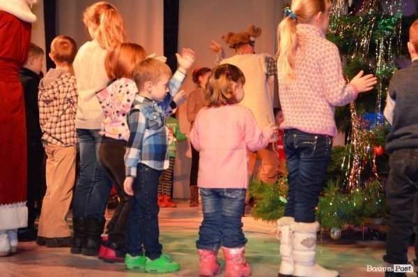 Андрій Покровський влаштував новорічне свято для 200 дітей