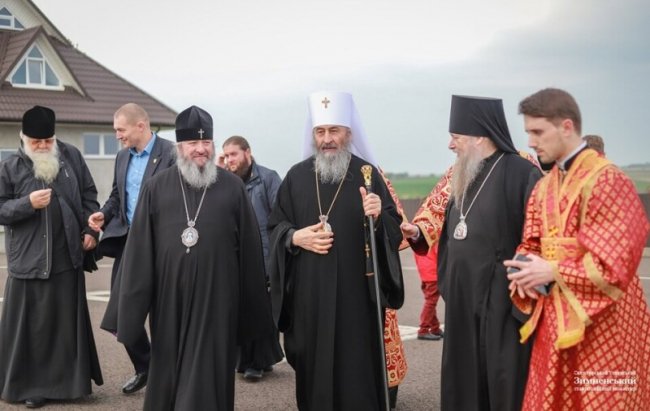 Як зустрічали предстоятеля УПЦ (МП) Онуфрія на Волині. ФОТО