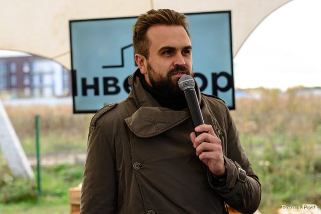 «Батьків не обирають, а от хороших сусідів обрати можна», – сказав на початку заходу ведучий і ніхто із ним не сперечався. 