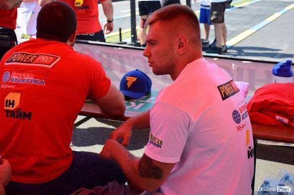 22 богатирі вражали лучан надзвичайною силою та міццю. ФОТО