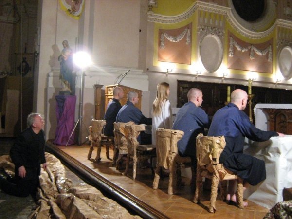 У луцькому храмі поляки влаштували перфоманс. ФОТО 