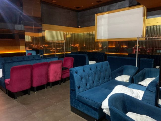 Як працює безкоштовний прихисток у луцькому нічному клубі «Версаль». ФОТО