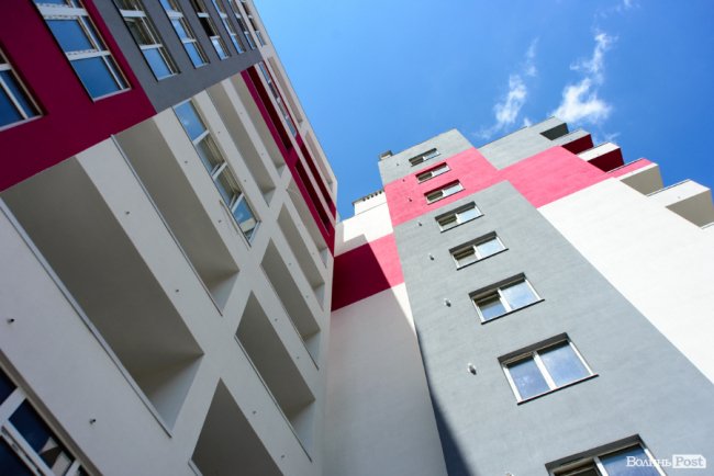 Як влітку змінюється ЖК «Caramel Residence». ФОТО*