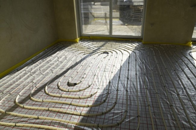 Як швидко та якісно встановити «розумне» опалення у «Струмочку». ВІДЕО*