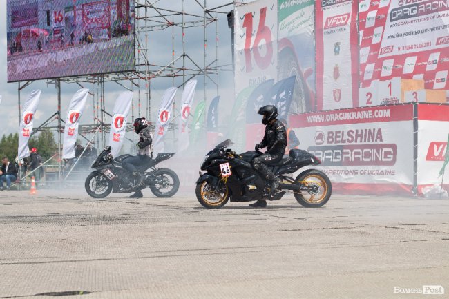 У Луцьку відбулися видовищні авто- і мотогонки. ФОТОРЕПОРТАЖ